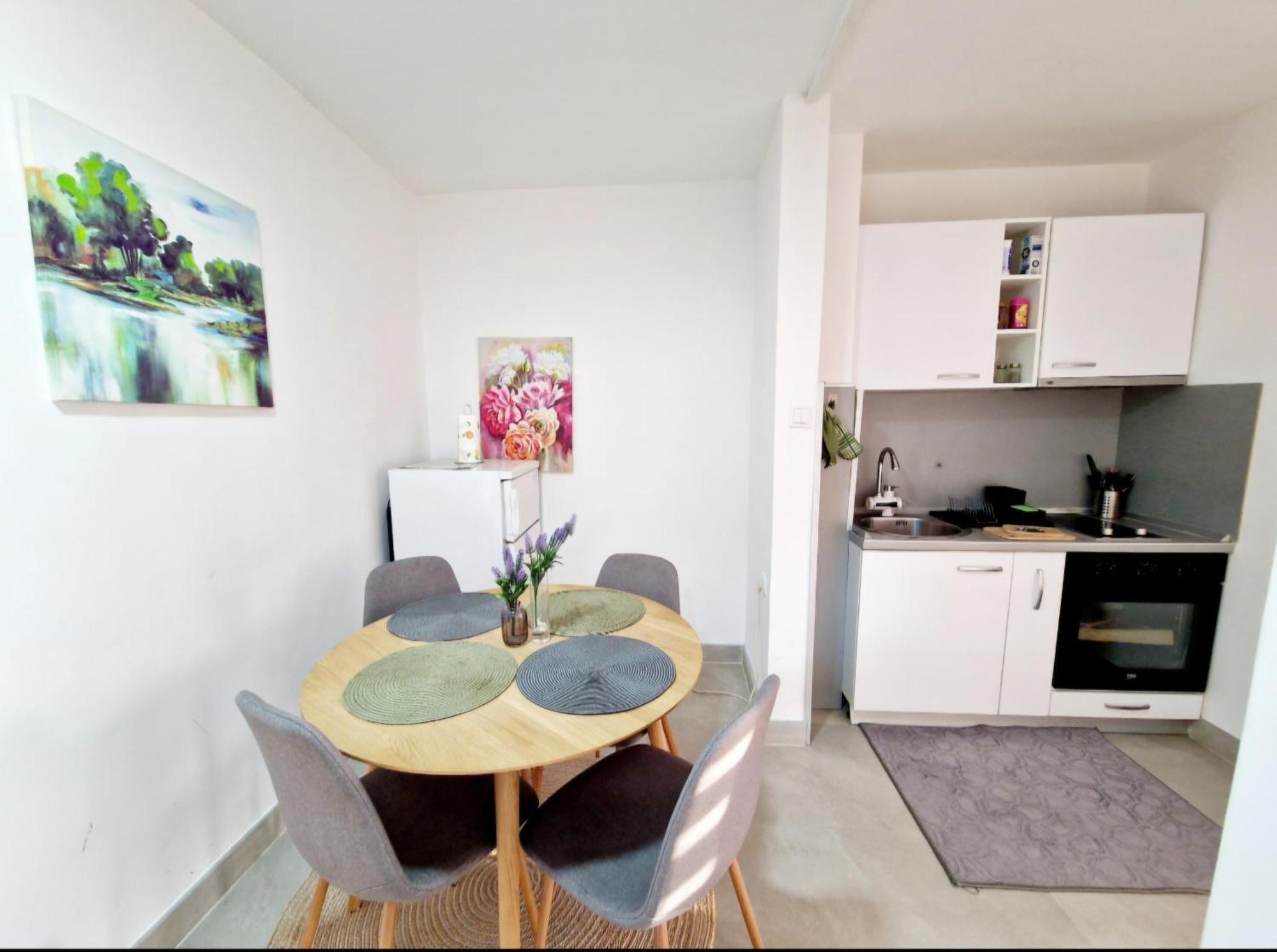 Infinity Apartment & Free Wifi & Free Parking SJJ Exterior foto
